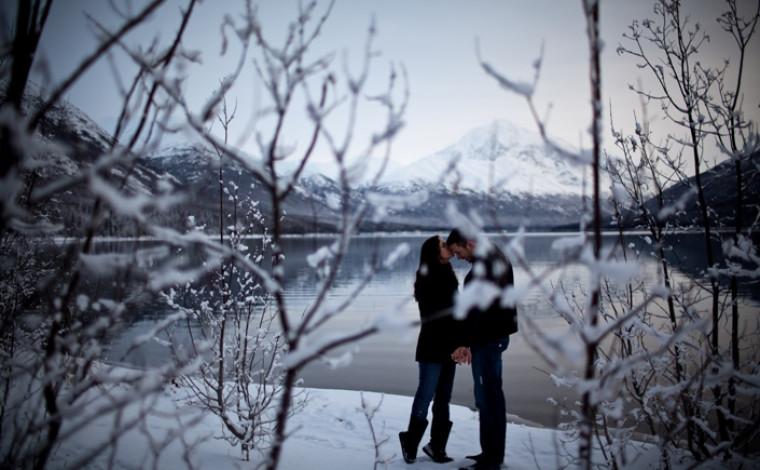Winter engagement photo, Alaska